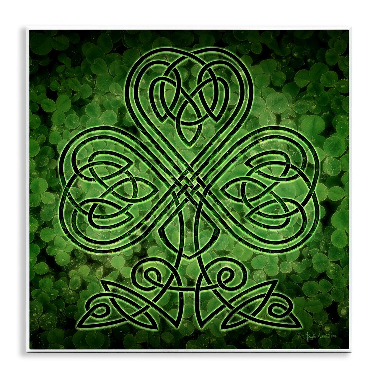 Stupell Industries Green Celtic Shamrock Knot Wall Plaque Art